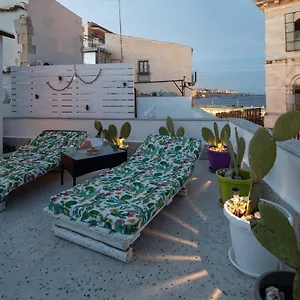 Apartmanhotel Ortigia Terrace Sea View, Szirakúza